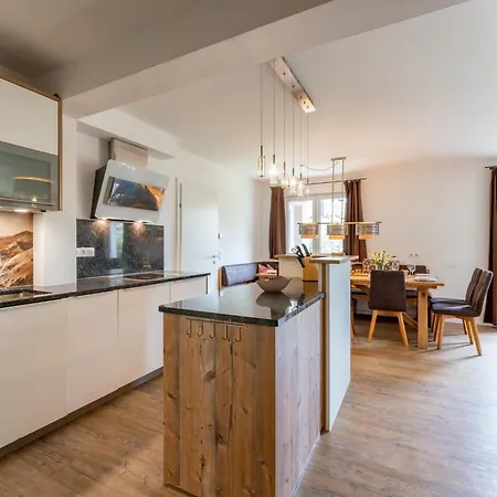 Miranda Ii Apartment